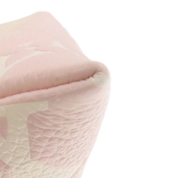 LOUIS VUITTON Beige Pouch - Picture 8 of 11